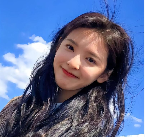 <图色脚本没开科技>终末地国际服亚服绝版3100+20+12限定,2级自抽，已过教程，三无微软邮